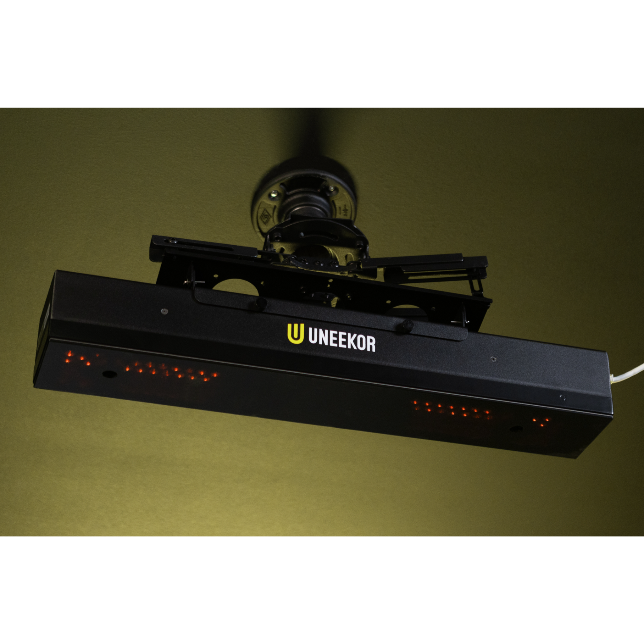 Uneekor EYE XR Launch Monitor