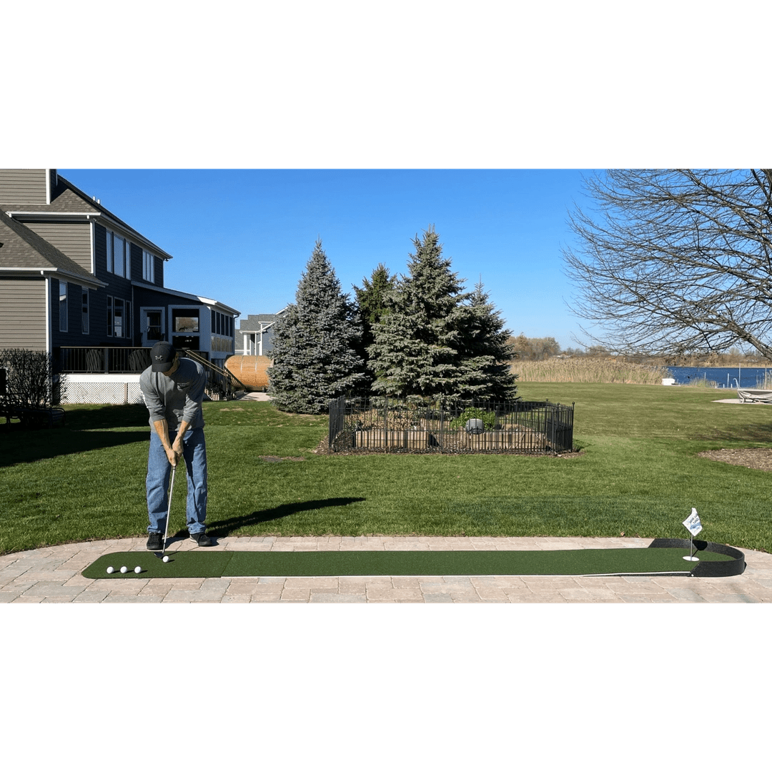 Big Moss Commander Patio Series 215 Putting & Chipping Green